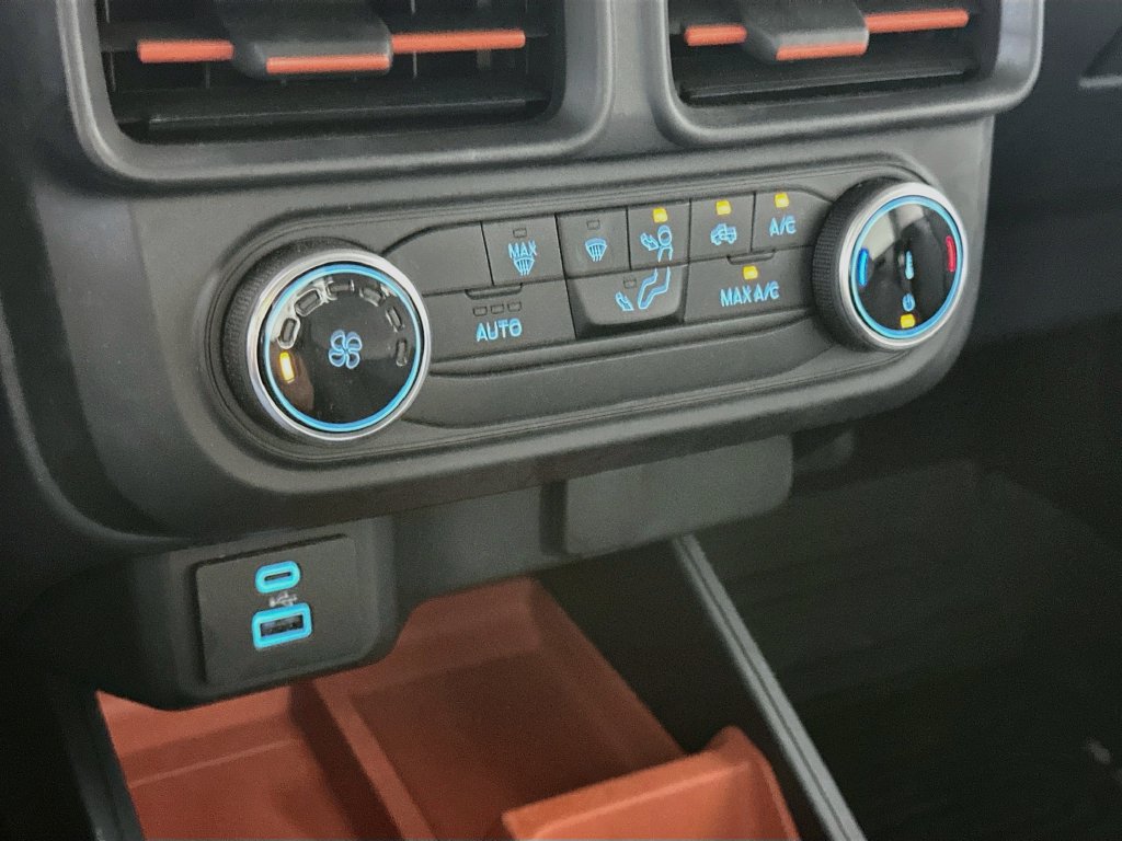 Used 2022 Ford Maverick XLT FWD image 18