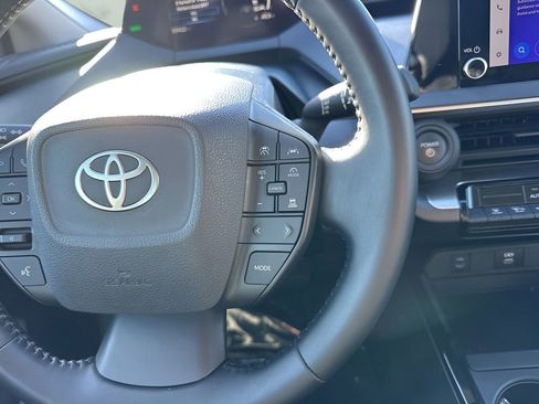 Used 2024 Toyota Prius LE image 14