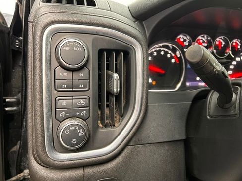 Used 2022 Chevrolet Silverado 1500 LT Trail Boss image 21