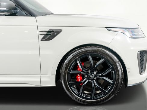 Used 2022 Land Rover Range Rover Sport SVR Carbon Edition image 6
