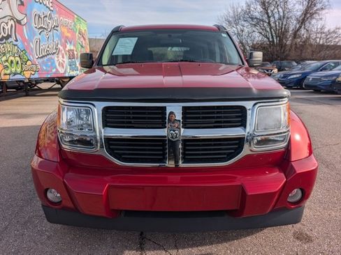 Used 2009 Dodge Nitro SE image 2