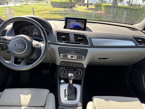 Used 2018 Audi Q3 2.0T Premium Plus AWD/4WD image 29