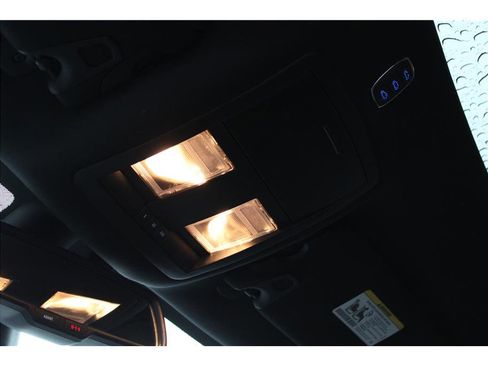 Used 2015 Dodge Challenger SXT Plus image 39