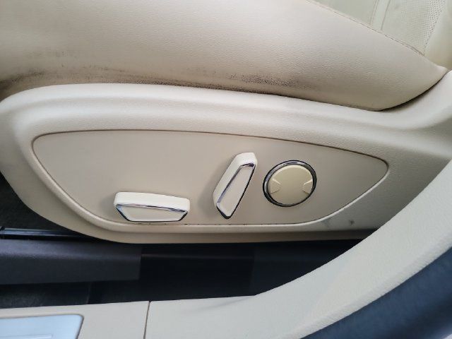 Used 2014 Lincoln MKZ AWD image 13