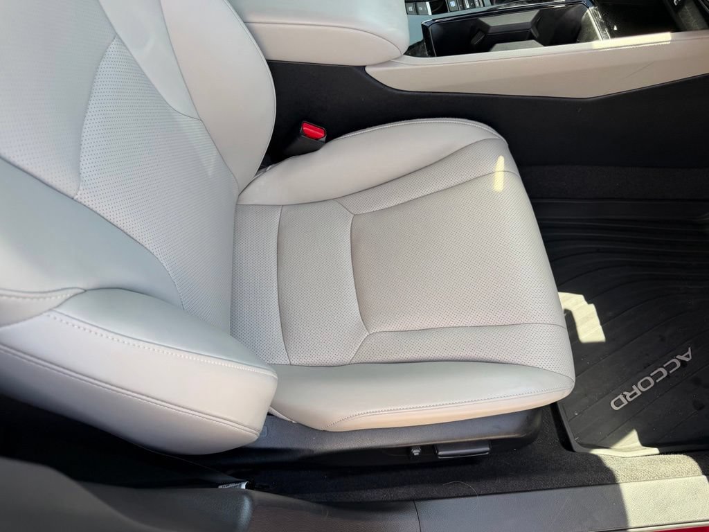 Used 2024 Honda Accord EX-L image 16