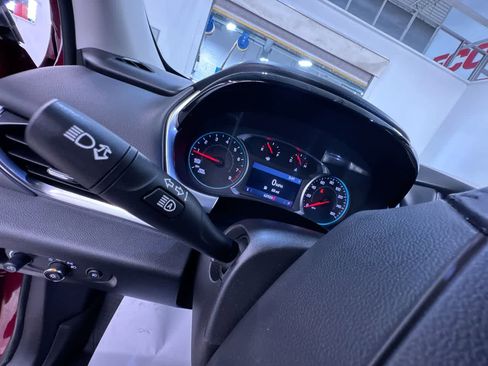 Used 2020 Chevrolet Traverse LT w/ Driver Confidence II Package image 18