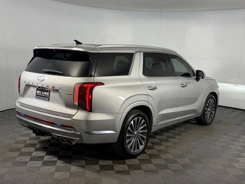 Used 2025 Hyundai Palisade Calligraphy image 5