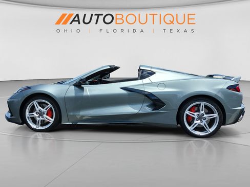Used 2023 Chevrolet Corvette Stingray Premium Cpe w/ Z51 Performance Package RWD image 2