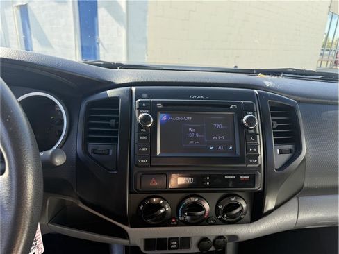 Used 2013 Toyota Tacoma 2WD Access Cab image 21