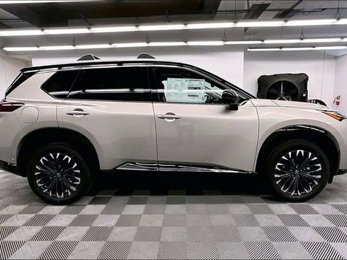 New 2026 Nissan Rogue Platinum image 20