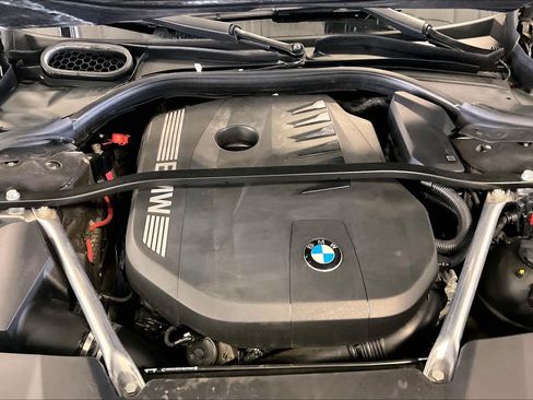 Certified 2023 BMW 740i RWD image 28