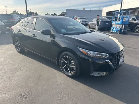 Used 2025 Nissan Sentra SV image 10