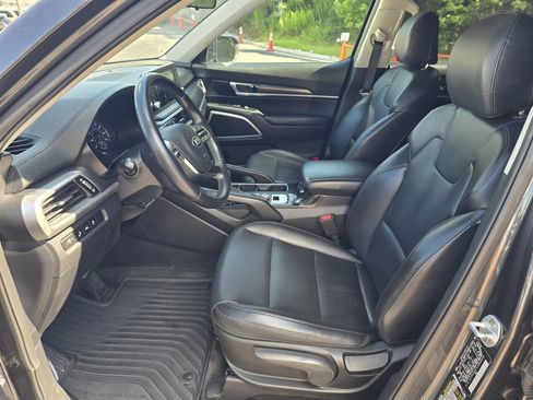 Used 2020 Kia Telluride LX FWD image 12
