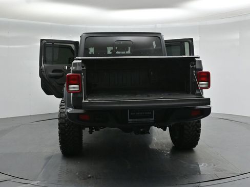 Used 2023 Jeep Gladiator Sport AWD/4WD image 26