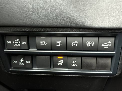 New 2026 Toyota Tundra Platinum image 30