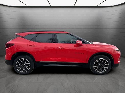 Used 2023 Chevrolet Blazer RS w/ Driver Confidence II Package AWD/4WD image 7