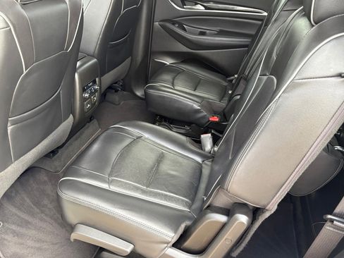Used 2020 Buick Enclave Avenir w/ Avenir Technology Package image 32