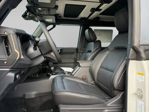 New 2026 Ford Bronco Badlands AWD/4WD image 9