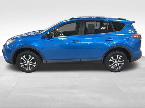 Used 2018 Toyota RAV4 LE w/ All Weather Liner Package image 9