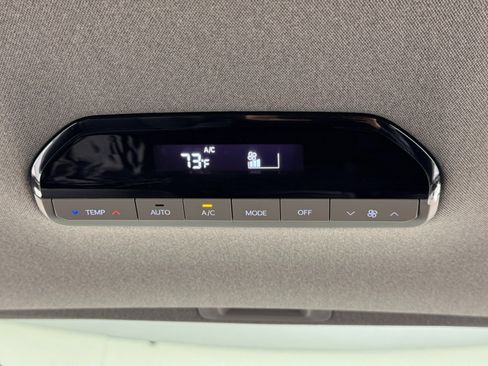 Used 2025 Kia EV9 Light Long Range image 33