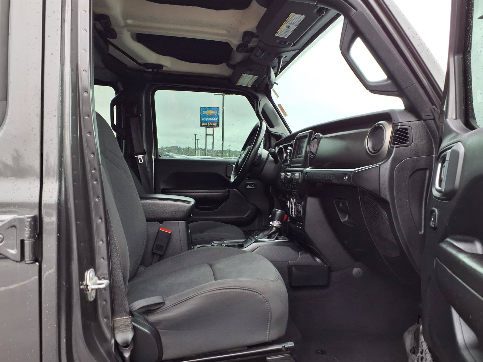 Used 2018 Jeep Wrangler Unlimited Sport S AWD/4WD image 21