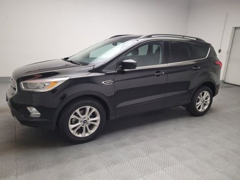 Used 2019 Ford Escape SEL FWD image 2