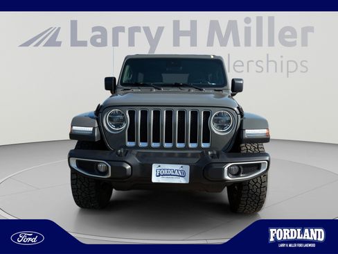 Used 2020 Jeep Wrangler Unlimited Sahara AWD/4WD image 8