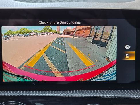 Used 2019 Mercedes-Benz A 220 4MATIC image 24