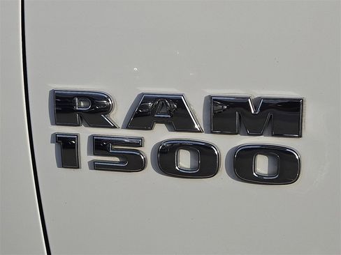 Used 2014 RAM 1500 Express image 28