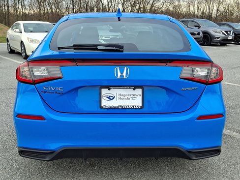 Used 2023 Honda Civic Sport image 5