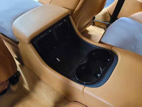 Used 2018 Maserati GranTurismo Sport image 30