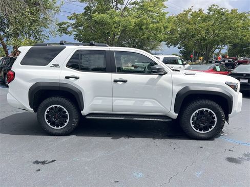 New 2025 Toyota 4Runner TRD Off-Road image 2