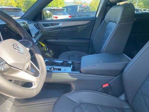 New 2026 Volkswagen Atlas Cross Sport SE image 8