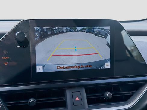 Used 2025 Lexus UX 300h FWD image 11