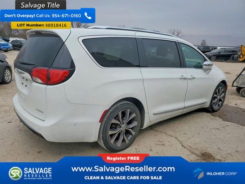 Used 2018 Chrysler Pacifica Limited w/ Tire & Wheel Group FWD image 4