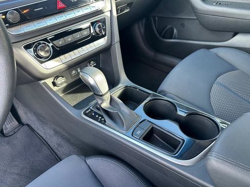 Used 2019 Hyundai Sonata SE image 20