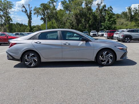 New 2026 Hyundai Elantra Sport image 3