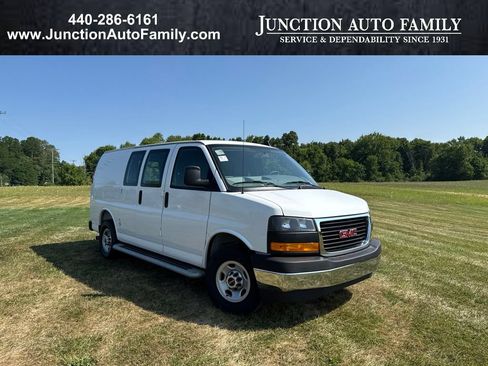 Used 2025 GMC Savana 2500 w/ Driver Convenience Package RWD image 1