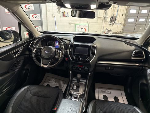 Used 2022 Subaru Forester Premium image 17