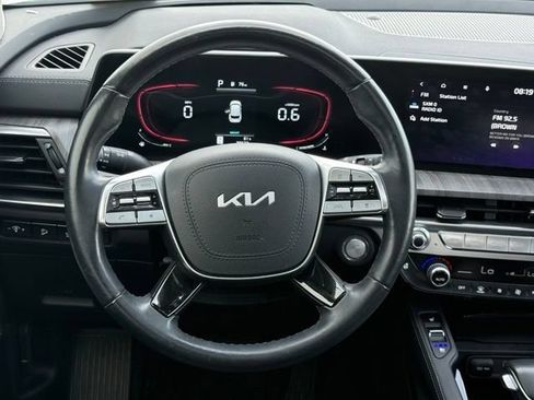Used 2024 Kia Telluride EX w/ EX Captain's Chair Package AWD/4WD image 23