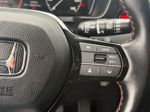 Used 2024 Honda Pilot TrailSport image 14