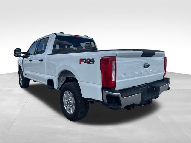 Used 2024 Ford F250 XLT w/ FX4 Off-Road Package AWD/4WD image 8