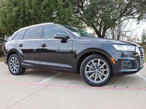 Used 2018 Audi Q7 3.0T Prestige w/ Prestige Package image 1