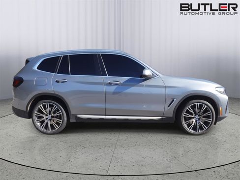 Used 2024 BMW X3 sDrive30i w/ Premium Package image 4