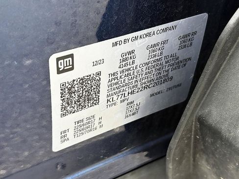 Used 2024 Chevrolet Trax LT w/ Driver Confidence Package FWD image 24