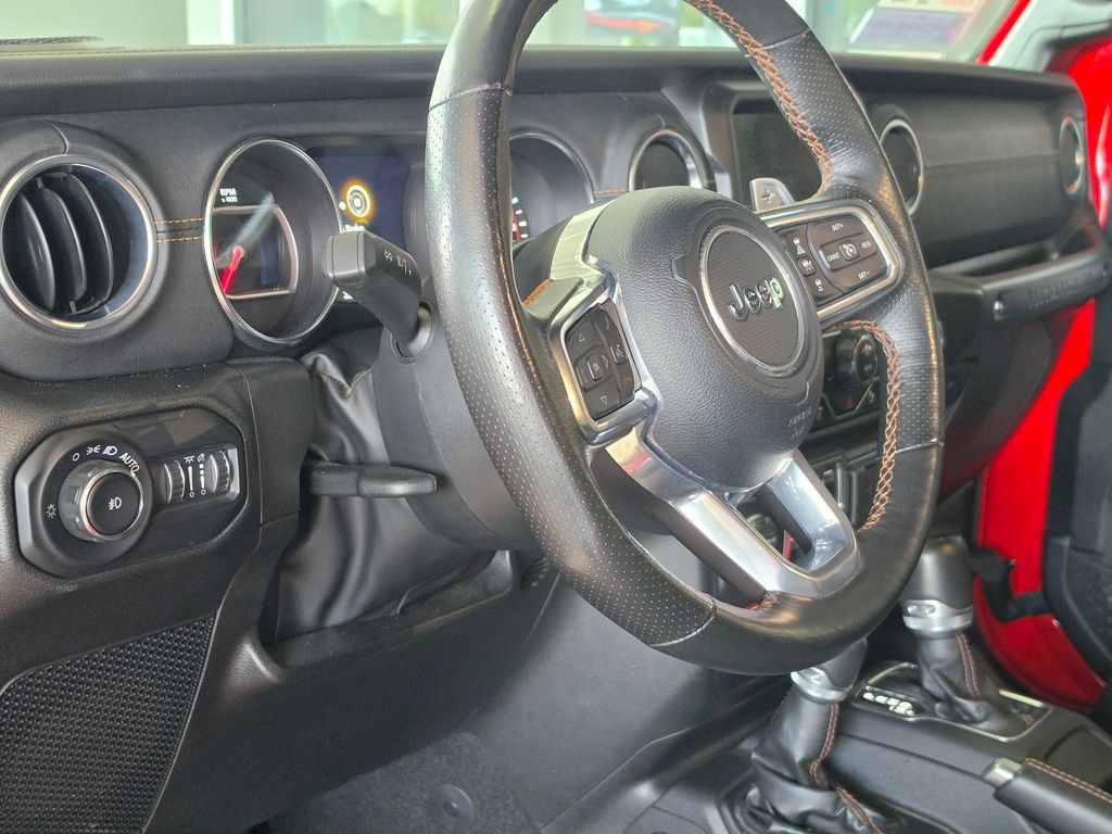 Used 2022 Jeep Wrangler Unlimited Rubicon AWD/4WD image 16