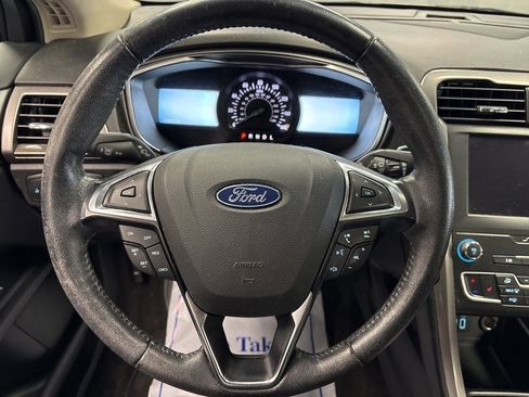 Used 2020 Ford Fusion SEL image 34