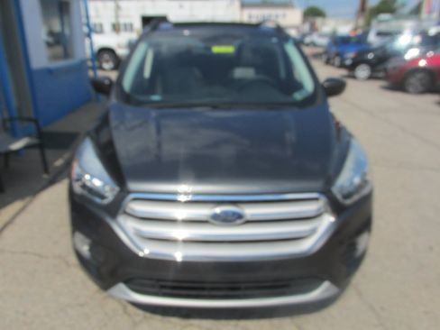 Used 2018 Ford Escape SE AWD/4WD image 2