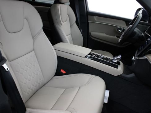 New 2026 Volvo XC90 B6 Plus AWD/4WD image 26