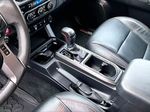 Used 2021 Toyota Tacoma TRD Pro AWD/4WD image 19